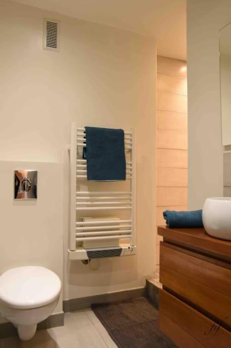 Appartement T2 A Fabregas, Proche Des Sablettes 라센느쉬르메르 외부 사진